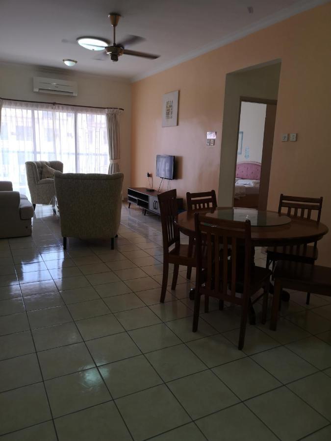Marimari Marina Service Condo Kota Kinabalu Exterior photo